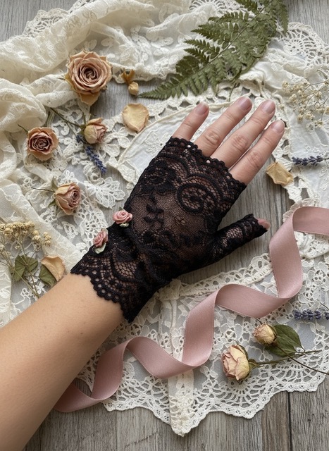 Mitaine dentelle - Rosa Plume - petites fleurs roses