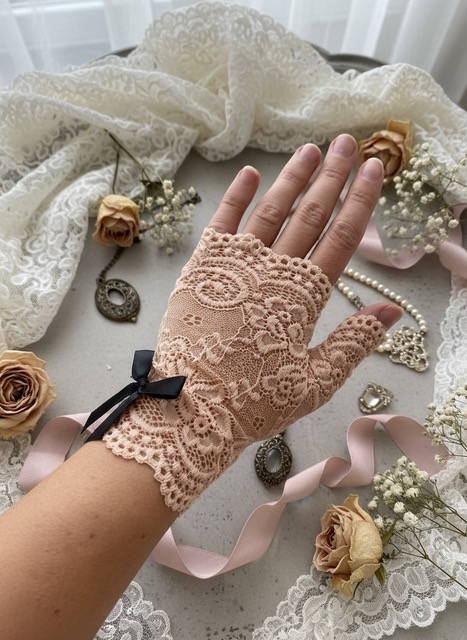 Mitaine dentelle - Rosa Plume - Ruban noir