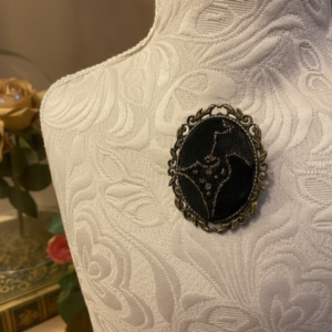 Broche brodée or "Constellation" (pièce unique)