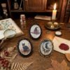 Broches 5 dark academia